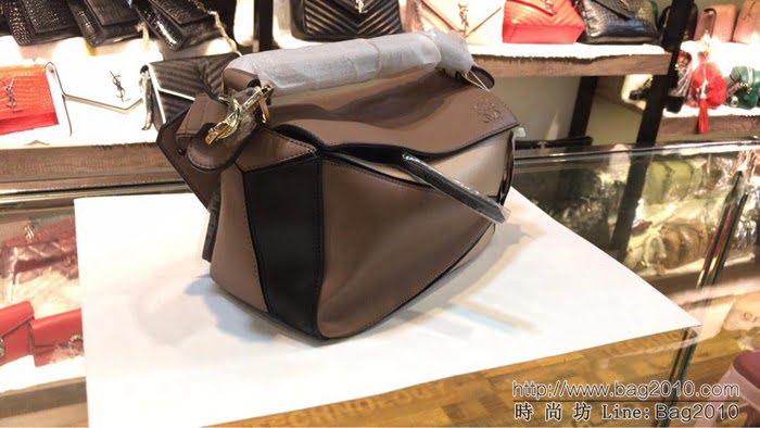 LOEWE羅意威 原單品質 特殊管道貨源 Puzzle手袋 對版顏色拼接 可單肩斜挎  jdl1227